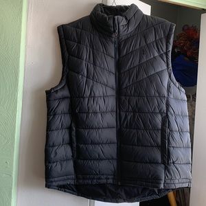 IZOD mens vest size large
